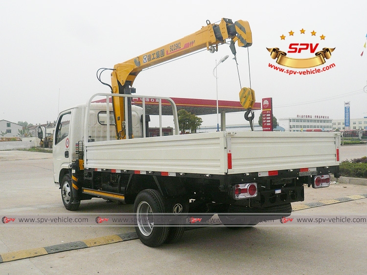 2 Tons Telescopic Boom Crane Dongfeng - LB - White